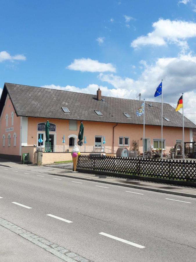 "Nesthocker" Cafe-Snackbar-Pension-Bauwagencamp Offingen Экстерьер фото
